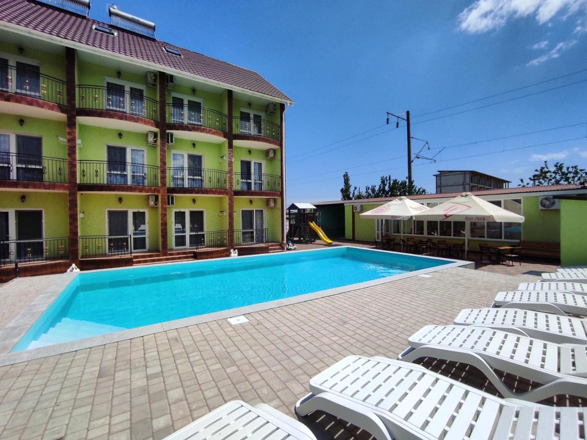 Hotel Lyubavushka Zatoka Exterior foto