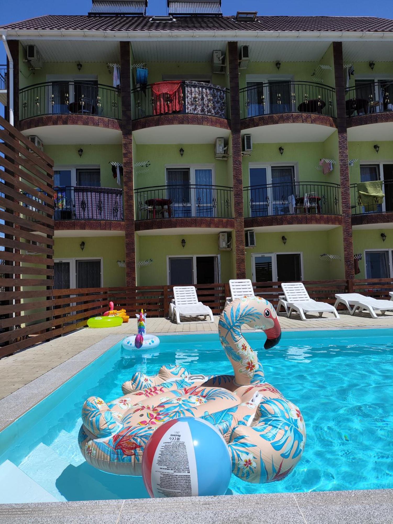 Hotel Lyubavushka Zatoka Exterior foto